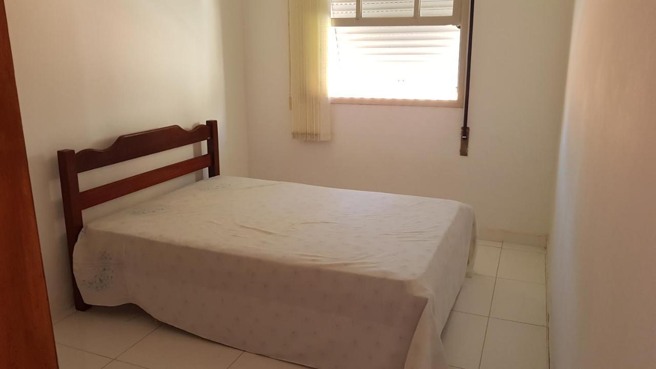 Apartamento A Uma Quadra Da Praia กัวรูจา ภายนอก รูปภาพ