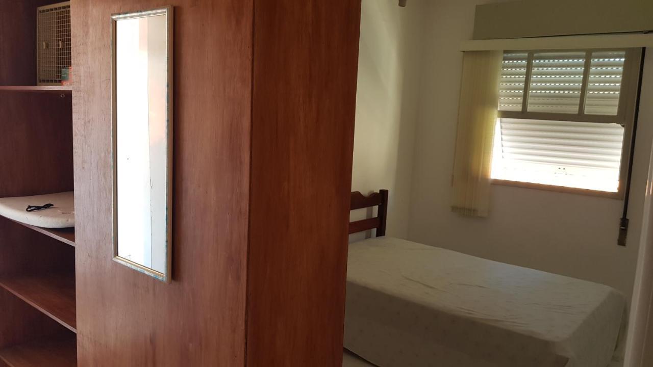 Apartamento A Uma Quadra Da Praia กัวรูจา ภายนอก รูปภาพ