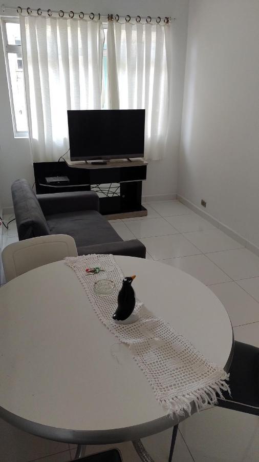 Apartamento A Uma Quadra Da Praia กัวรูจา ภายนอก รูปภาพ