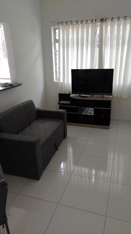 Apartamento A Uma Quadra Da Praia กัวรูจา ภายนอก รูปภาพ